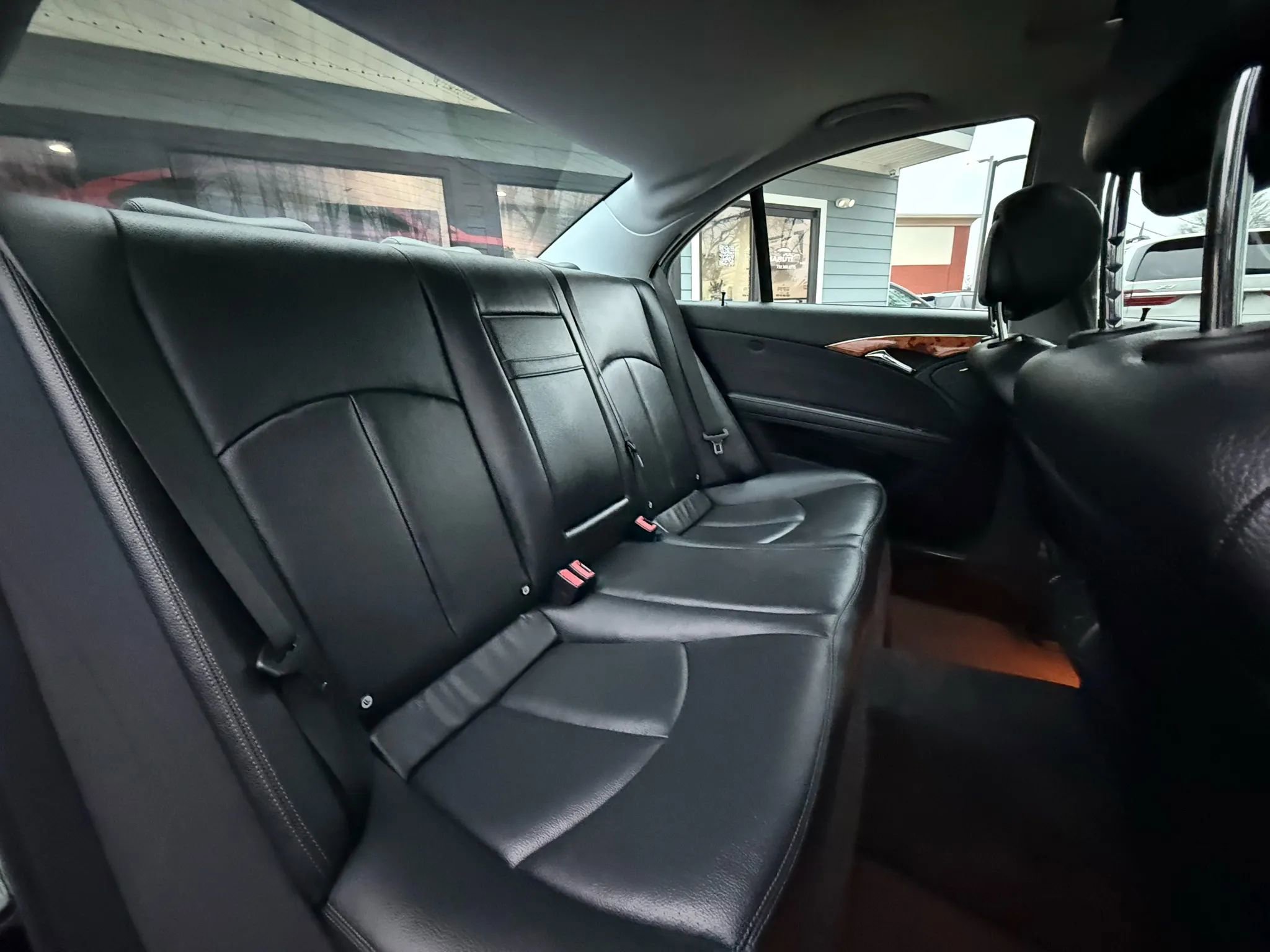 Used 2006 Mercedes-Benz E 350 4MATIC Sedan image 23