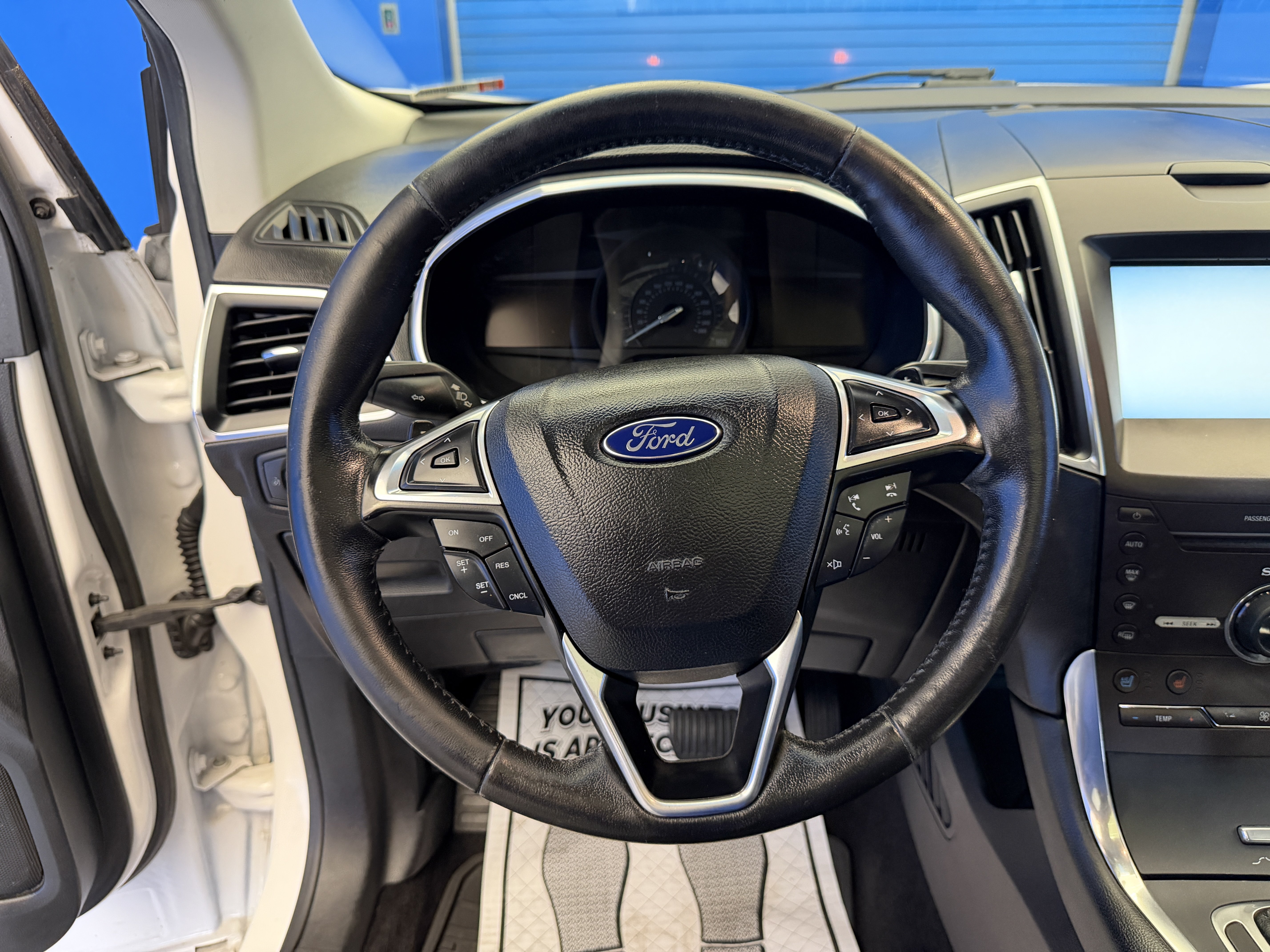 Used 2015 Ford Edge Titanium w/ Equipment Group 301A AWD/4WD image 15