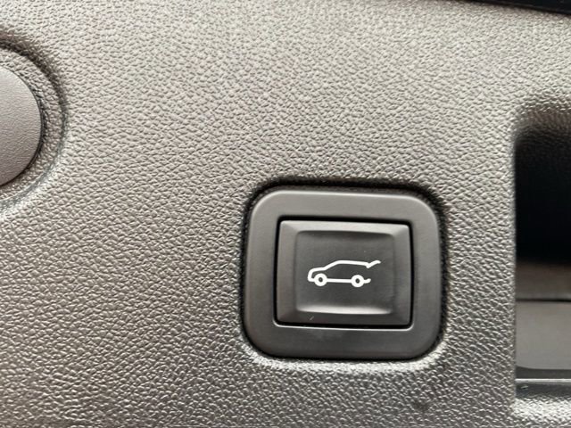 Used 2018 Chevrolet Equinox LT image 32