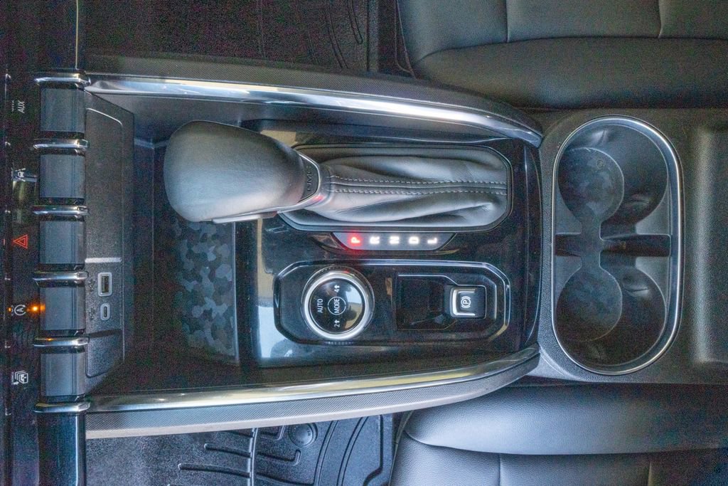 Used 2024 GMC Canyon Elevation w/ Elevation Premium Package image 10