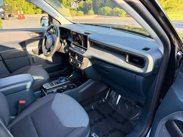 Used 2023 Ford Maverick XL FWD image 8