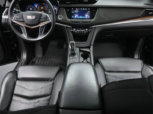 Used 2017 Cadillac XT5 Platinum image 23