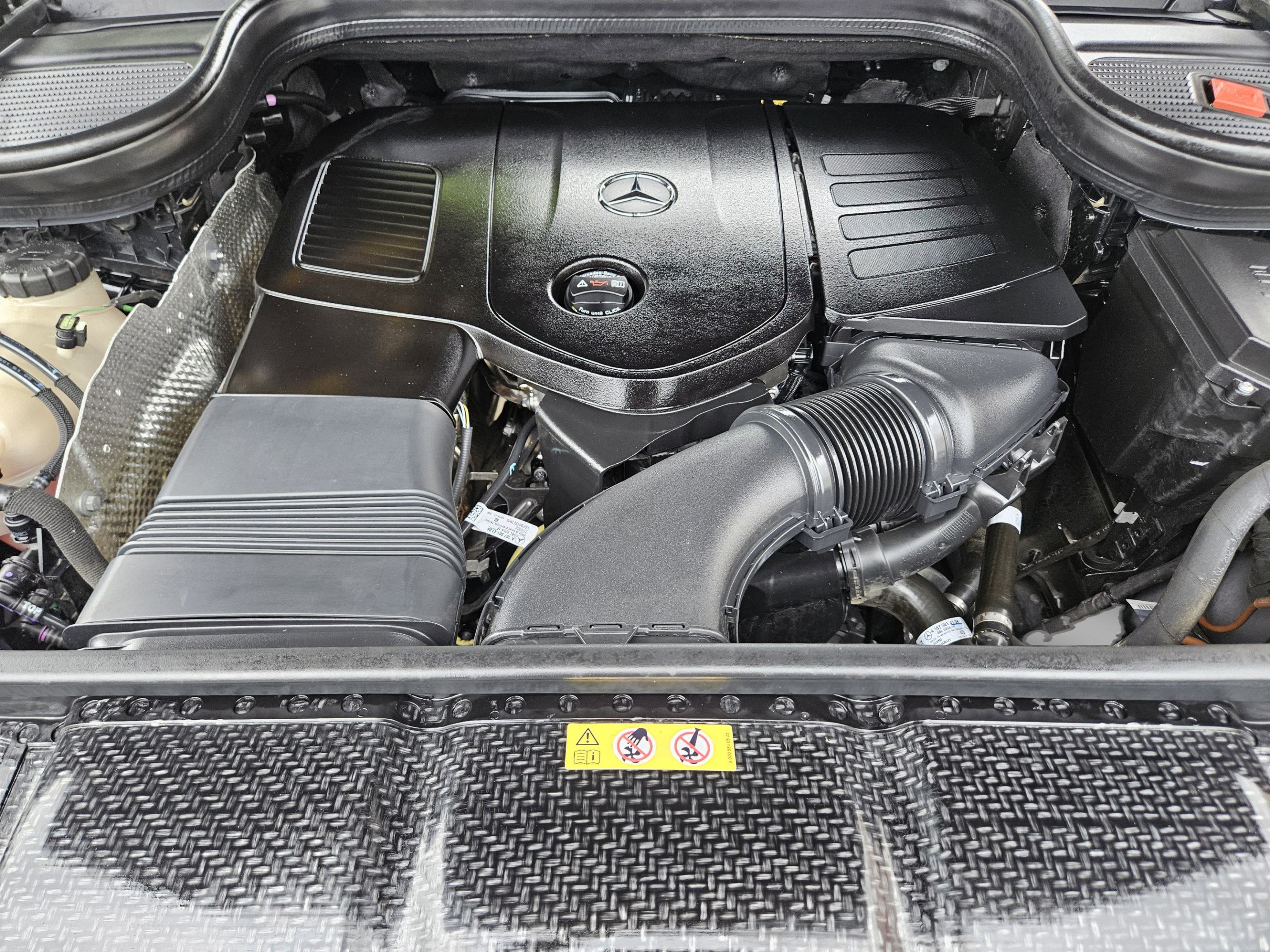 Used 2025 Mercedes-Benz GLE 350 4MATIC image 25