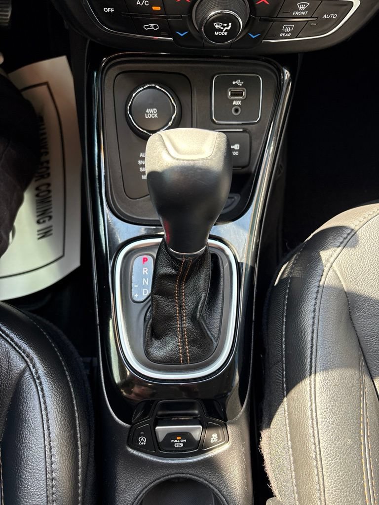 Used 2018 Jeep Compass Limited w/ Navigation Group AWD/4WD image 13