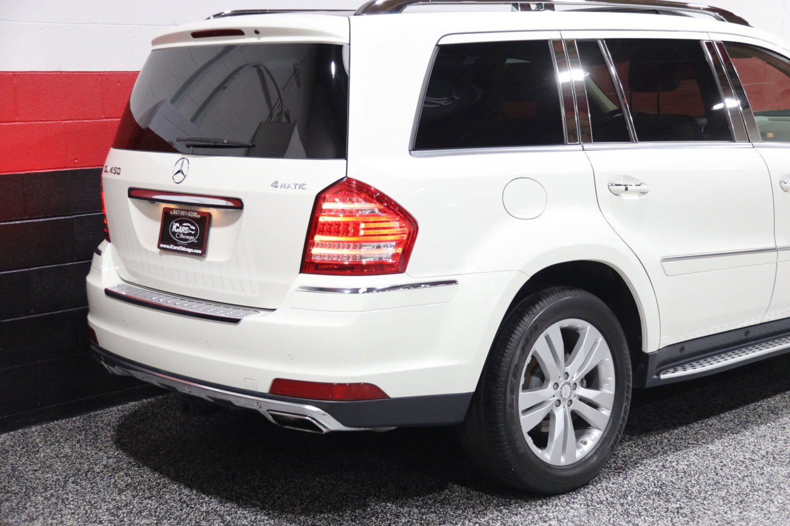 Used 2012 Mercedes-Benz GL 450 4MATIC w/ Premium 2 Pkg image 9