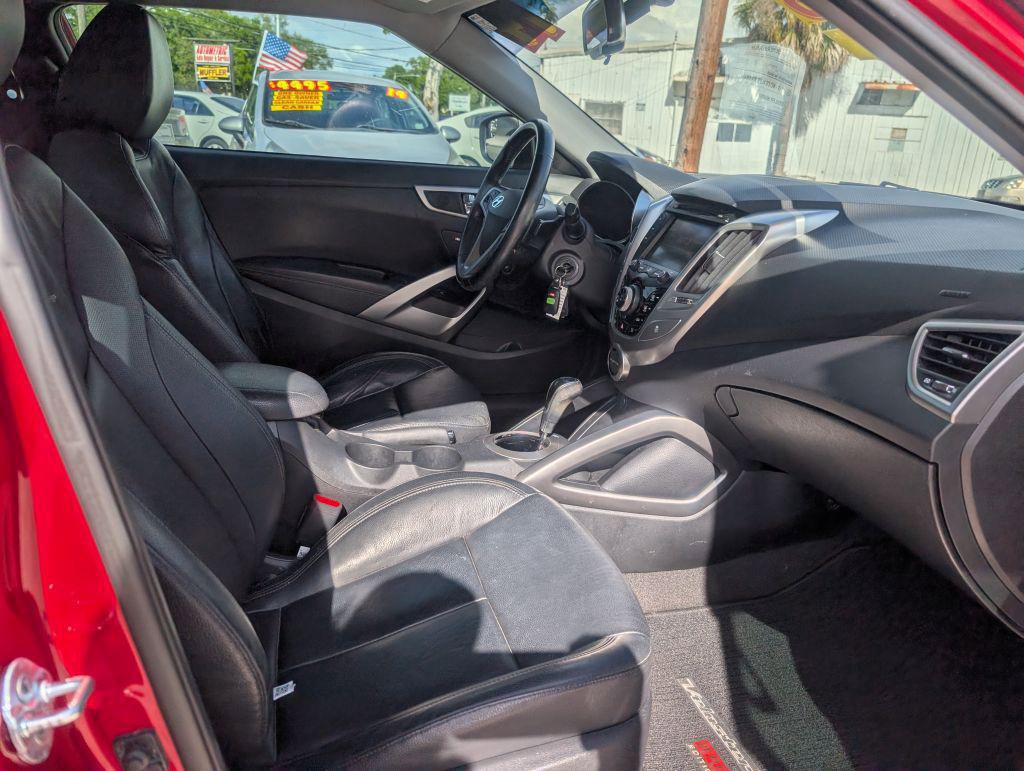 Used 2014 Hyundai Veloster RE:FLEX Edition image 13