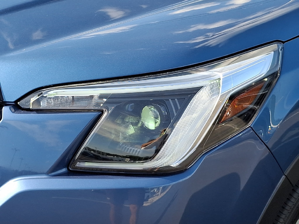 Used 2024 Subaru Forester Limited AWD/4WD image 9