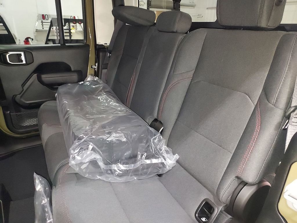 New 2026 Jeep Gladiator Rubicon w/ Steel Power Dome Hood Package AWD/4WD image 27