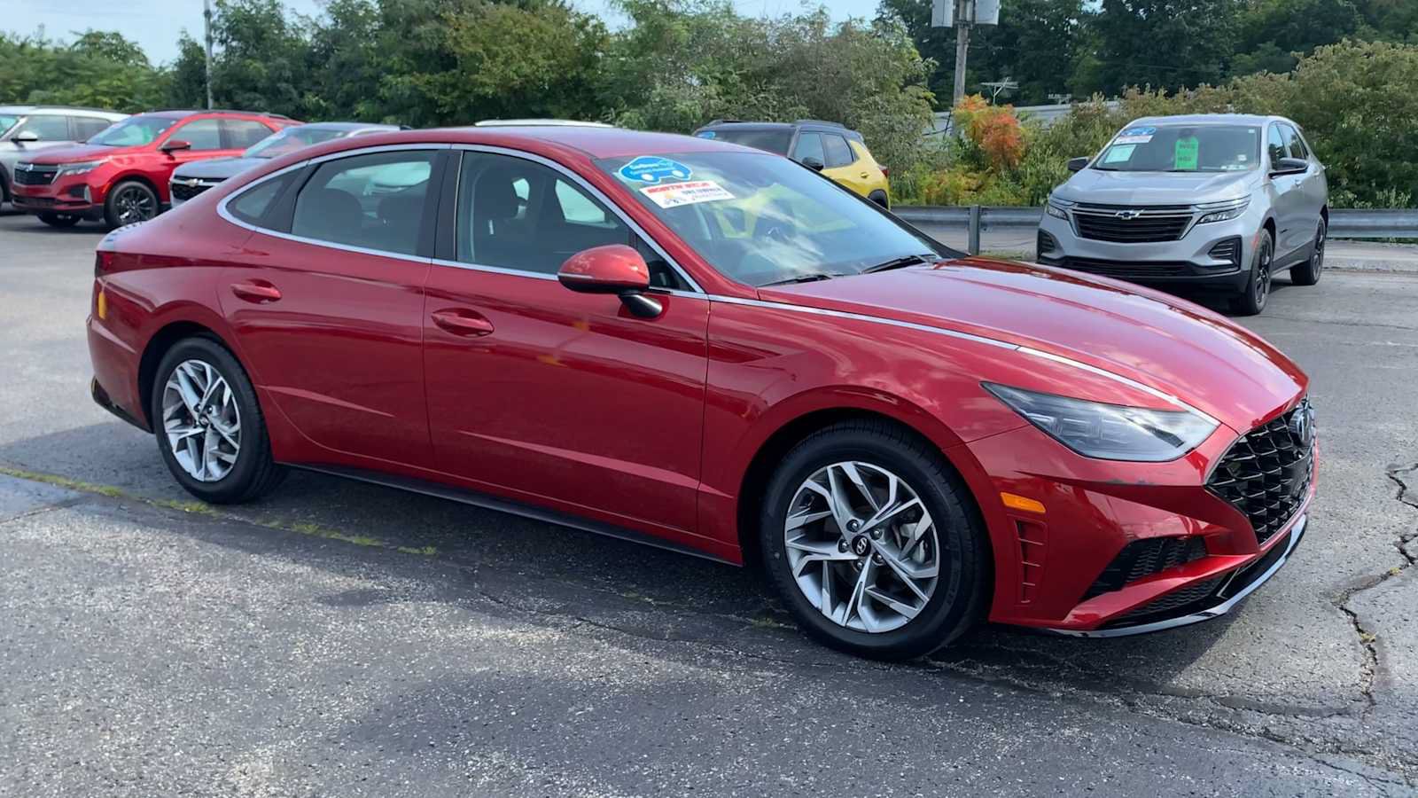 Used 2023 Hyundai Sonata SEL w/ Preferred Accessory Package FWD image 2