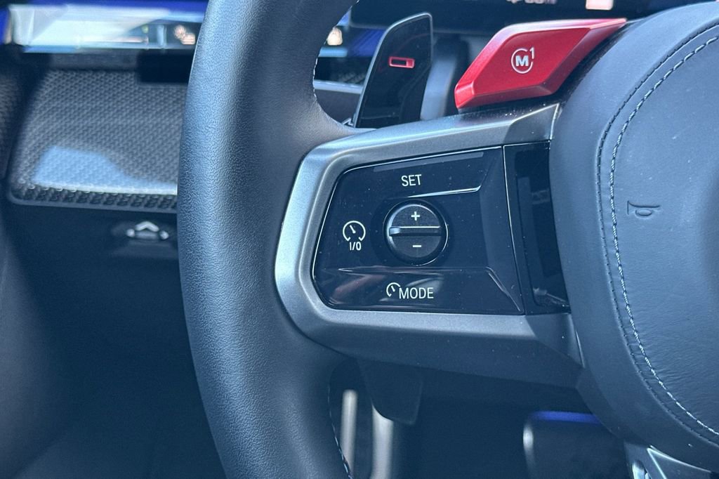 Used 2025 BMW M5 w/ Carbon Package image 27