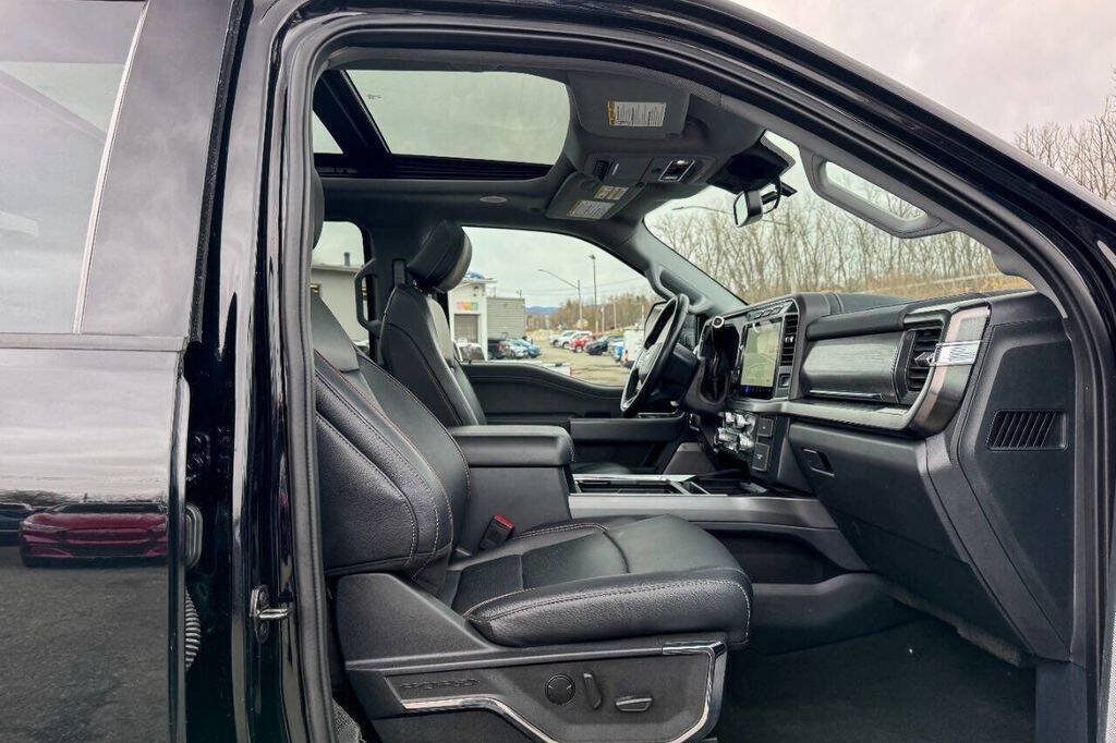 Used 2023 Ford F250 Lariat w/ Lariat Ultimate Package AWD/4WD image 15