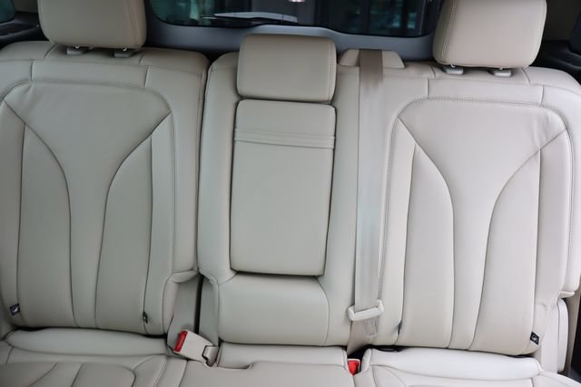 Used 2020 Lincoln Nautilus FWD w/ Equipment Group 101A image 16