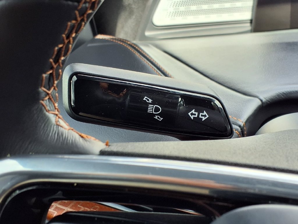 Used 2026 Lincoln Navigator Black Label AWD/4WD image 18