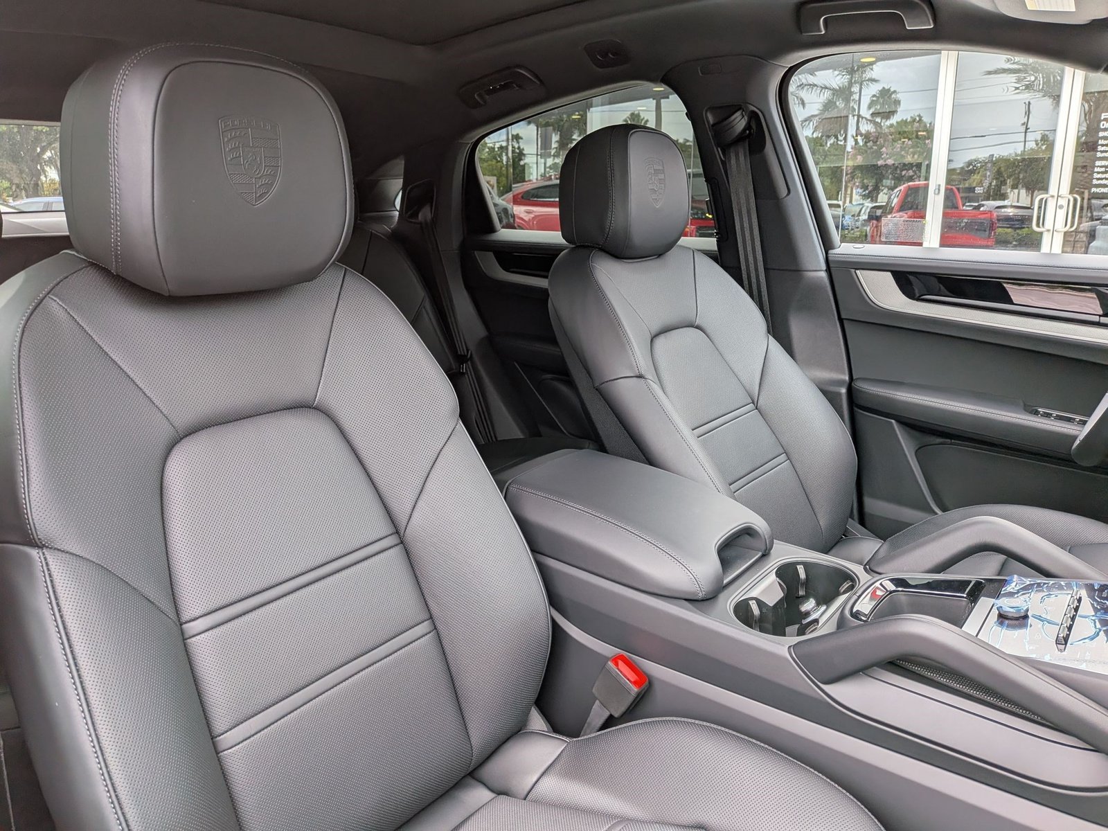 New 2026 Porsche Cayenne Coupe AWD/4WD image 26