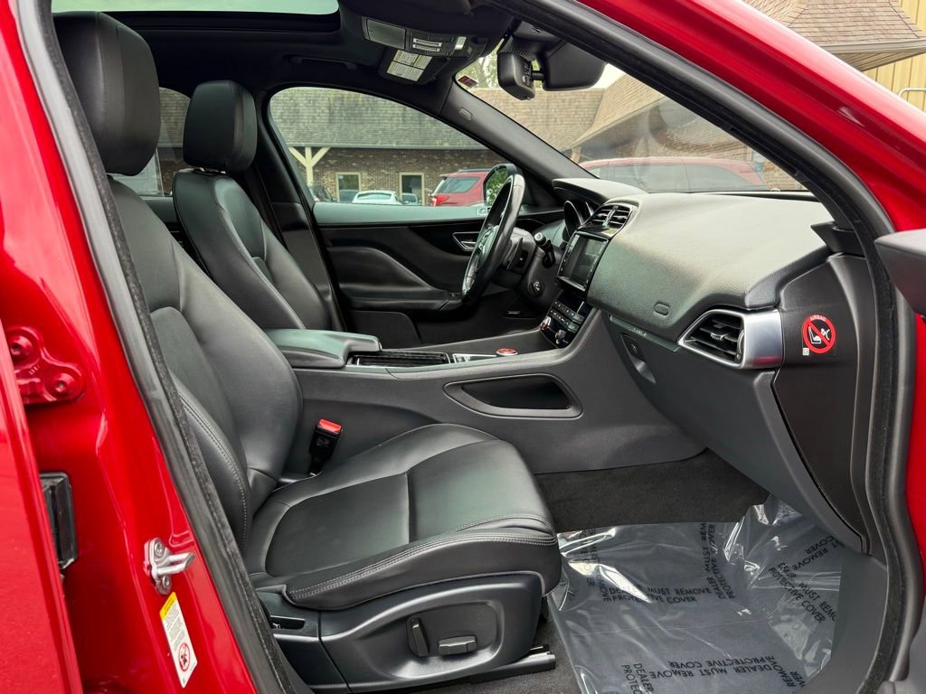 Used 2018 Jaguar F-PACE Premium AWD/4WD image 21