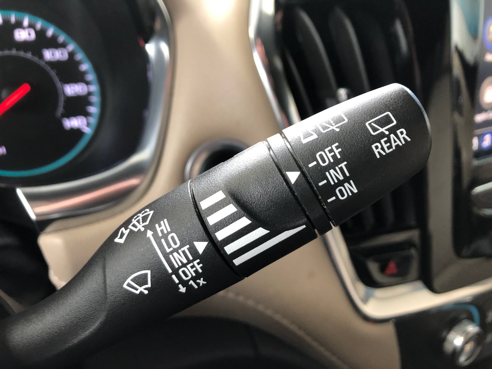 Used 2023 Chevrolet Traverse LS w/ Safety Package FWD image 31