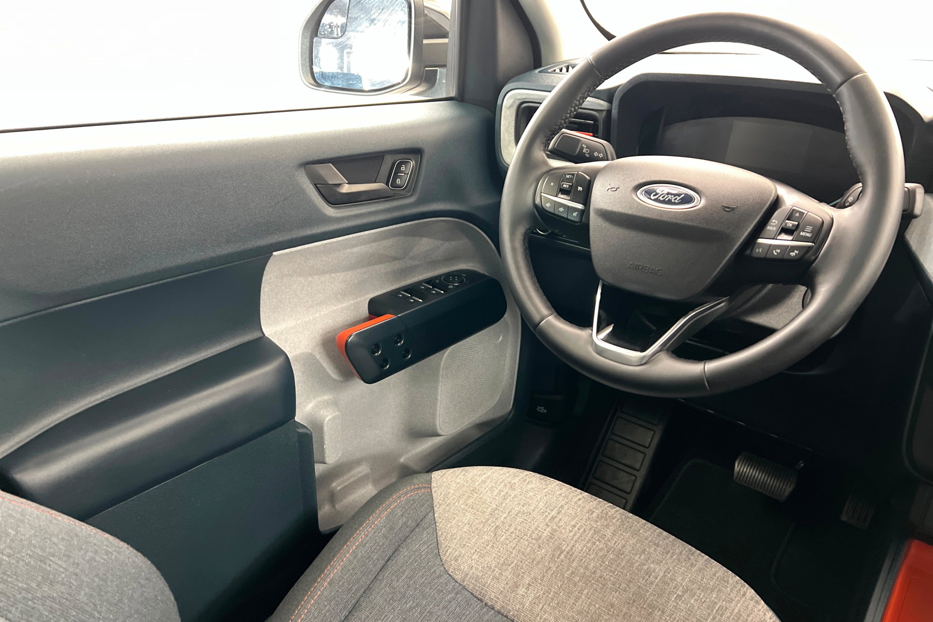 Used 2024 Ford Maverick XLT w/ XLT Luxury Package image 12