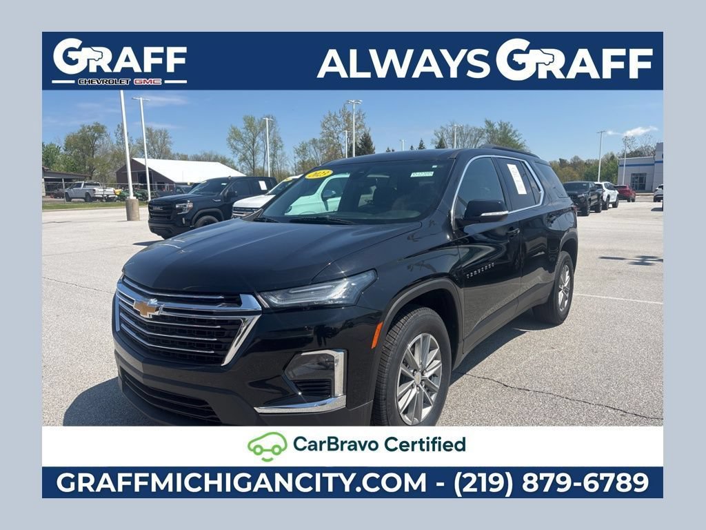 Used 2023 Chevrolet Traverse LT FWD image 1