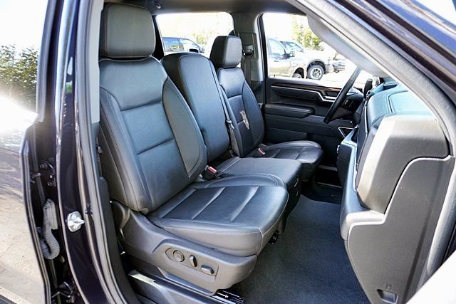 Used 2025 GMC Sierra 1500 SLT AWD/4WD image 19