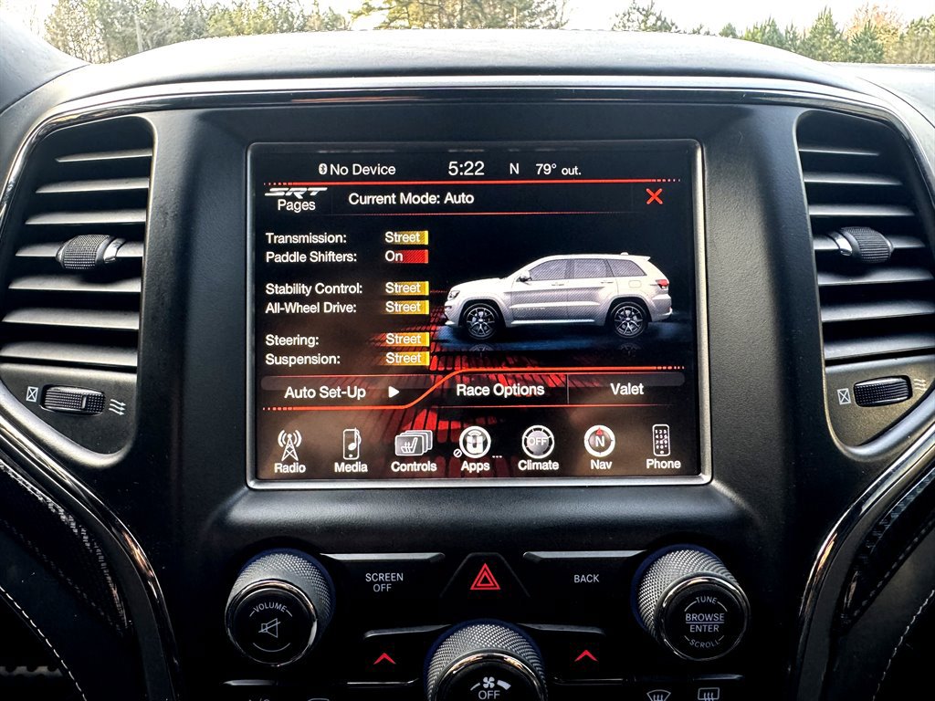 Used 2017 Jeep Grand Cherokee SRT image 6