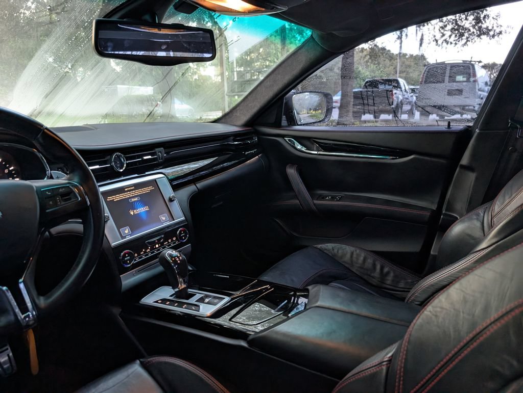Used 2015 Maserati Quattroporte GTS RWD image 11