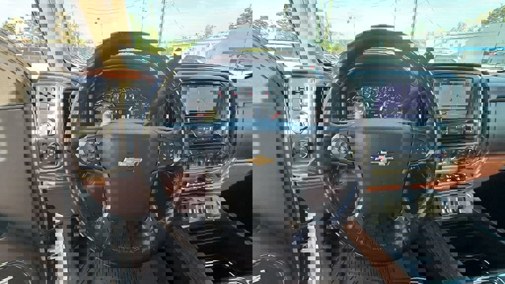 Used 2018 Chevrolet Silverado 2500 High Country w/ Duramax Plus Package image 23