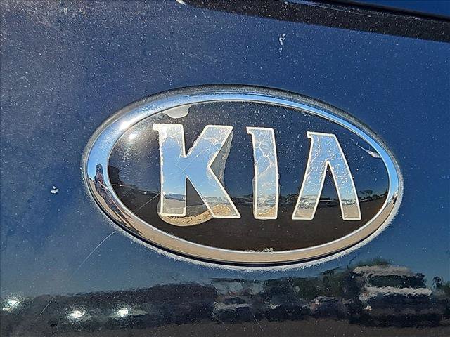 Used 2015 Kia Soul + FWD image 29