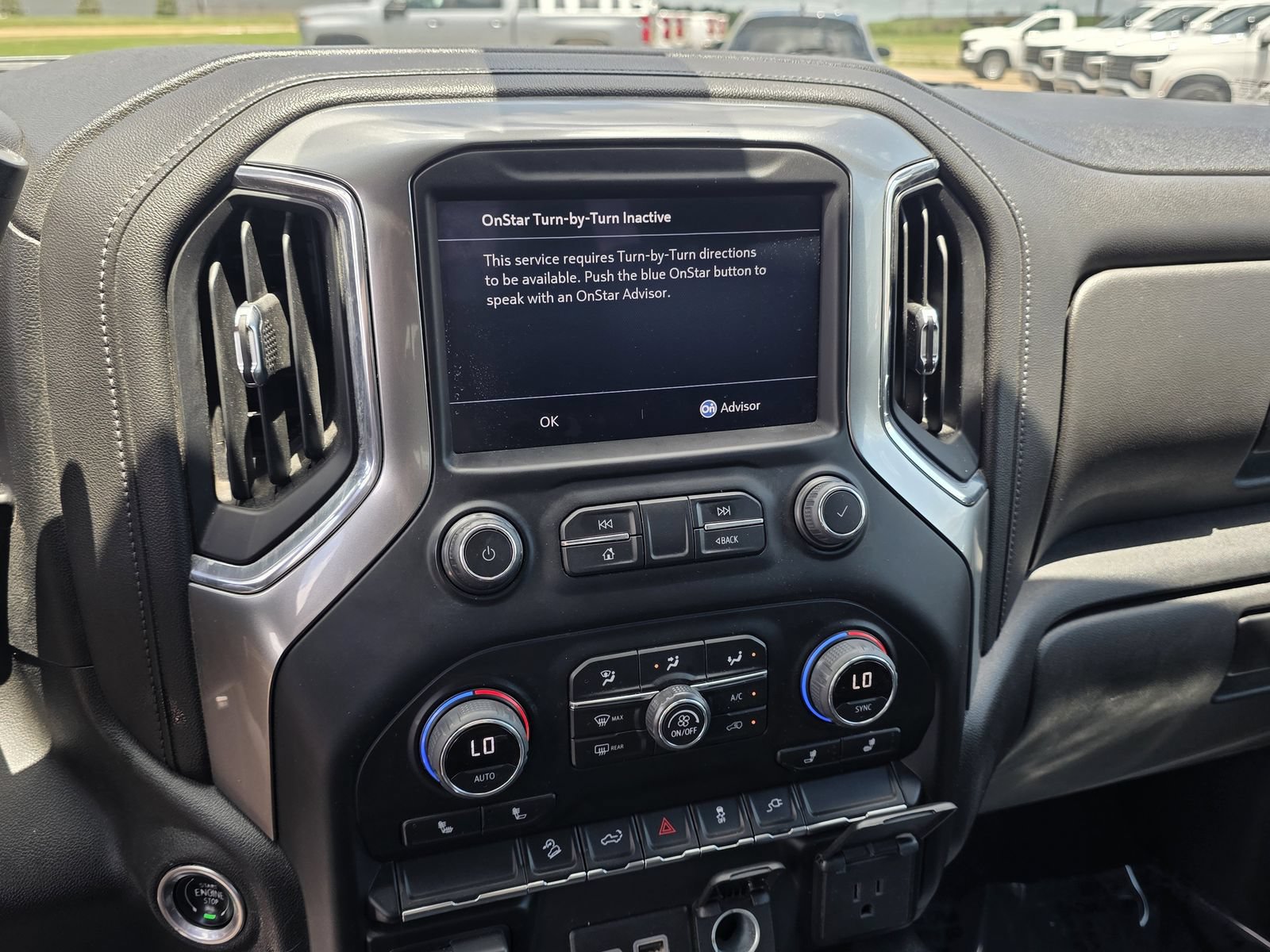 Used 2022 Chevrolet Silverado 1500 LT Trail Boss w/ Convenience Package II AWD/4WD image 12
