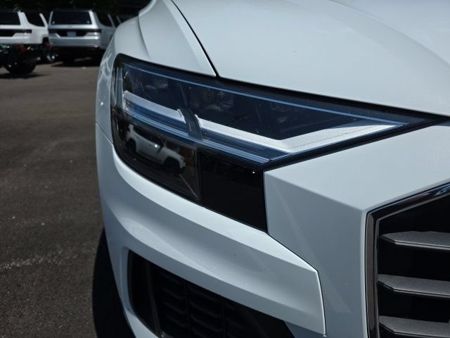 Used 2022 Audi Q8 Premium AWD/4WD image 4