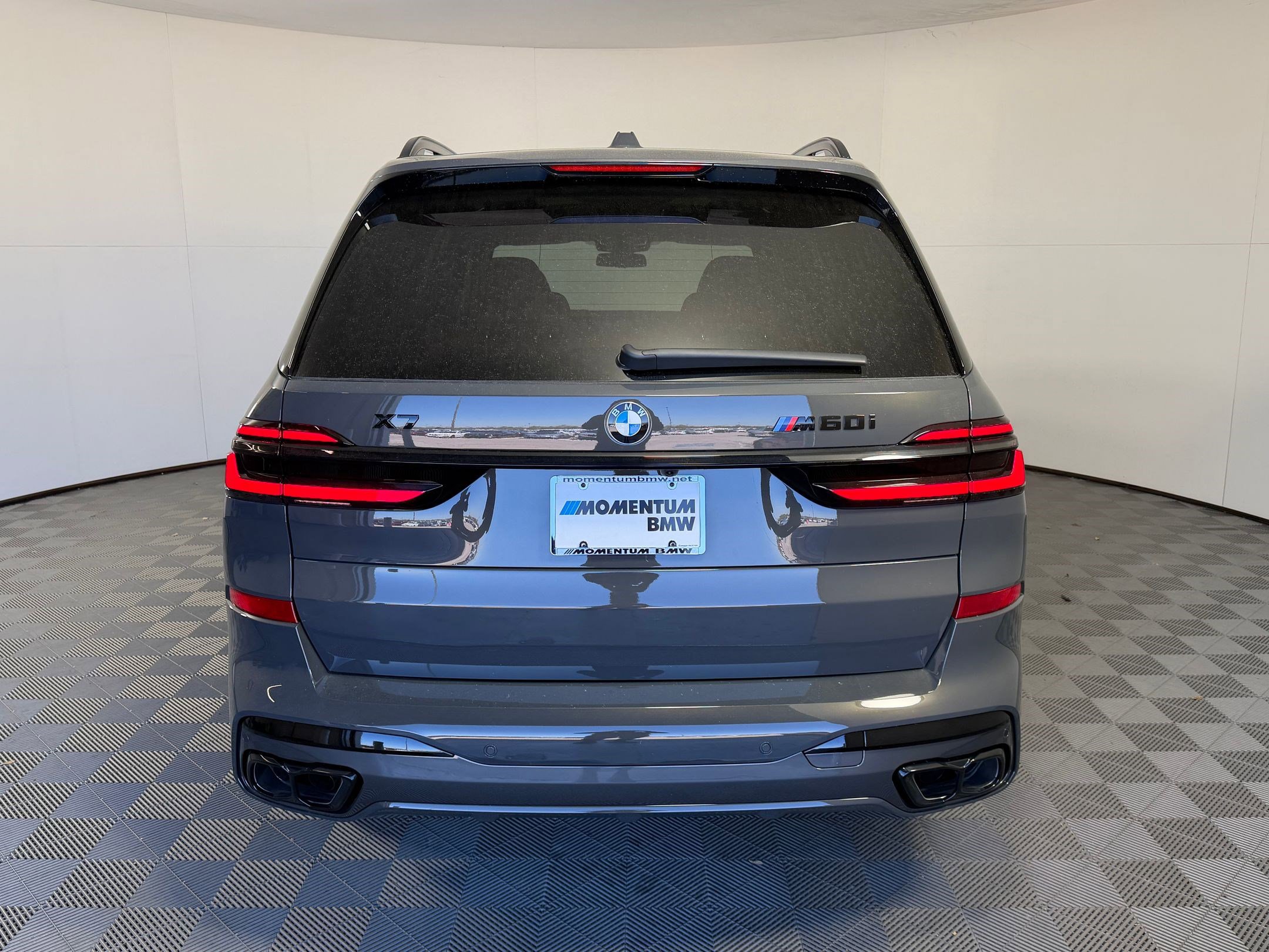New 2026 BMW X7 M60i image 10