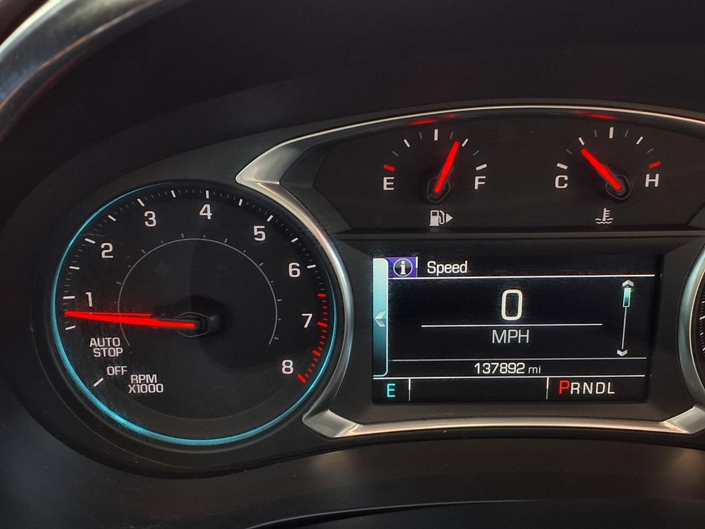 Used 2018 Chevrolet Malibu LT FWD image 14