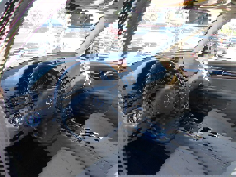 Used 2011 Mercedes-Benz C 300 Sedan image 8