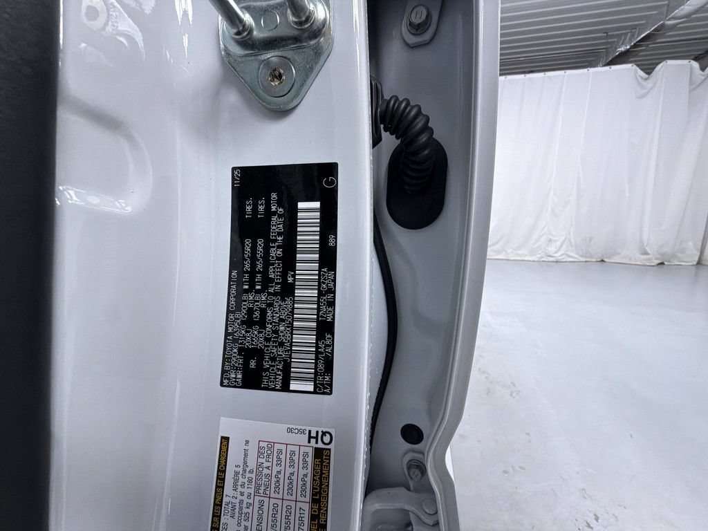 Used 2026 Toyota 4Runner Limited AWD/4WD image 15