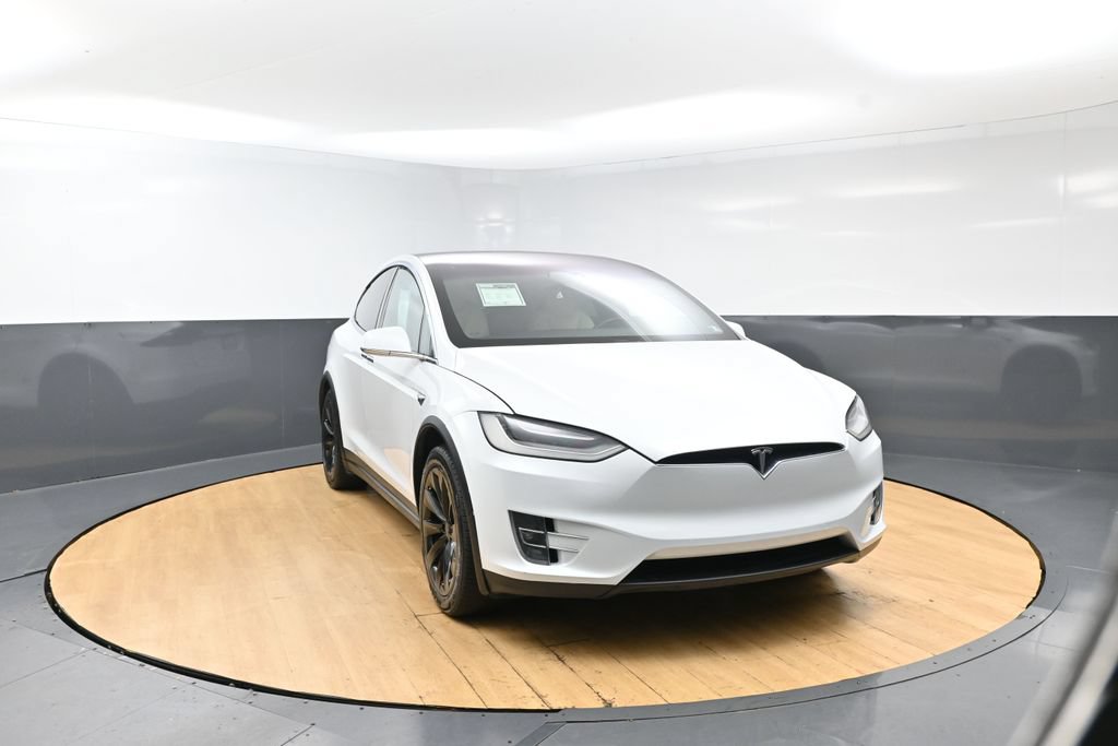 Used 2021 Tesla Model X Long Range AWD/4WD image 3