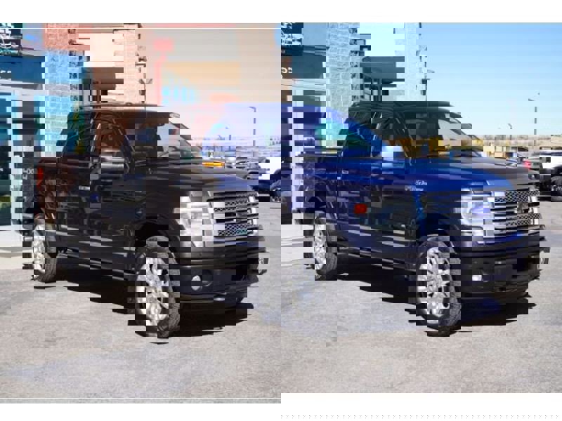 Used 2013 Ford F150 Platinum w/ Max Trailer Tow Pkg image 3