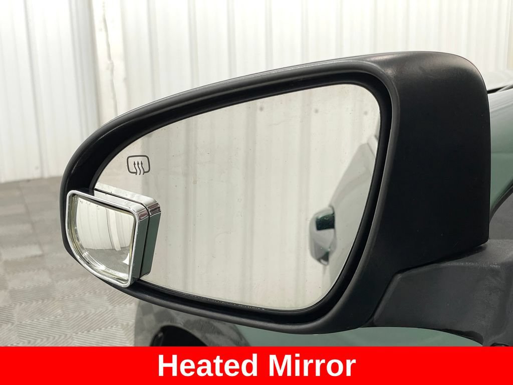 Used 2015 Toyota Corolla LE FWD image 31