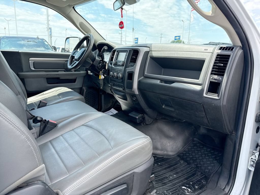 Used 2018 RAM 3500 Tradesman w/ Power & Remote Entry Group RWD image 17