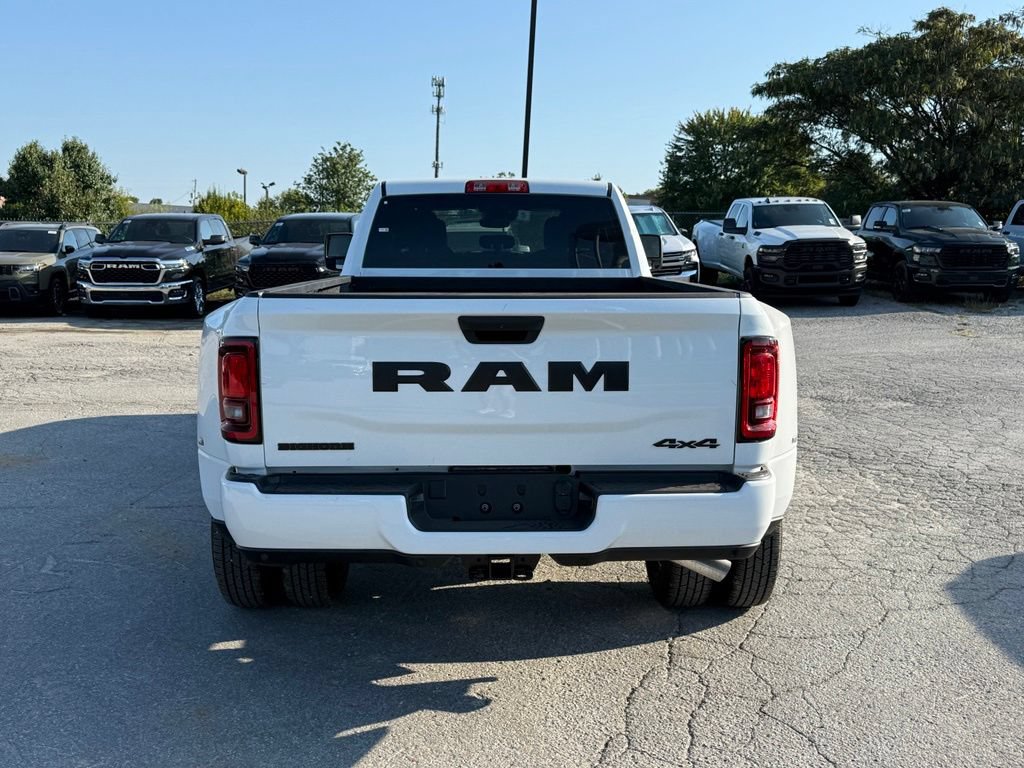 New 2027 RAM 3500 Big Horn AWD/4WD image 7