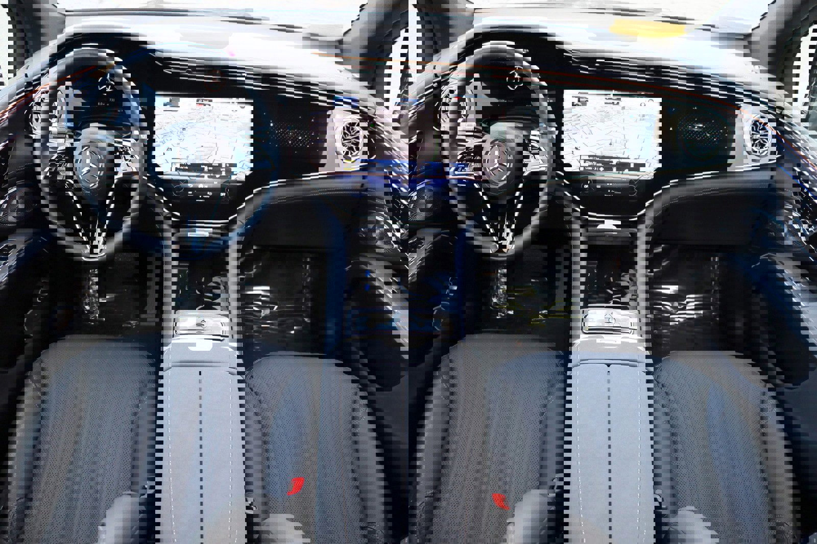 Used 2025 Mercedes-Benz EQS 450+ 4MATIC SUV w/ Winter Package image 10