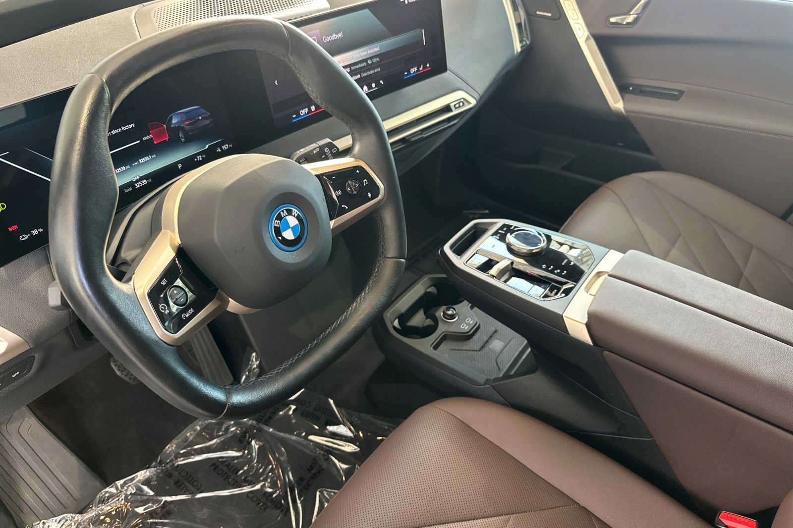 Certified 2024 BMW iX xDrive50 w/ Sport Package AWD/4WD image 11