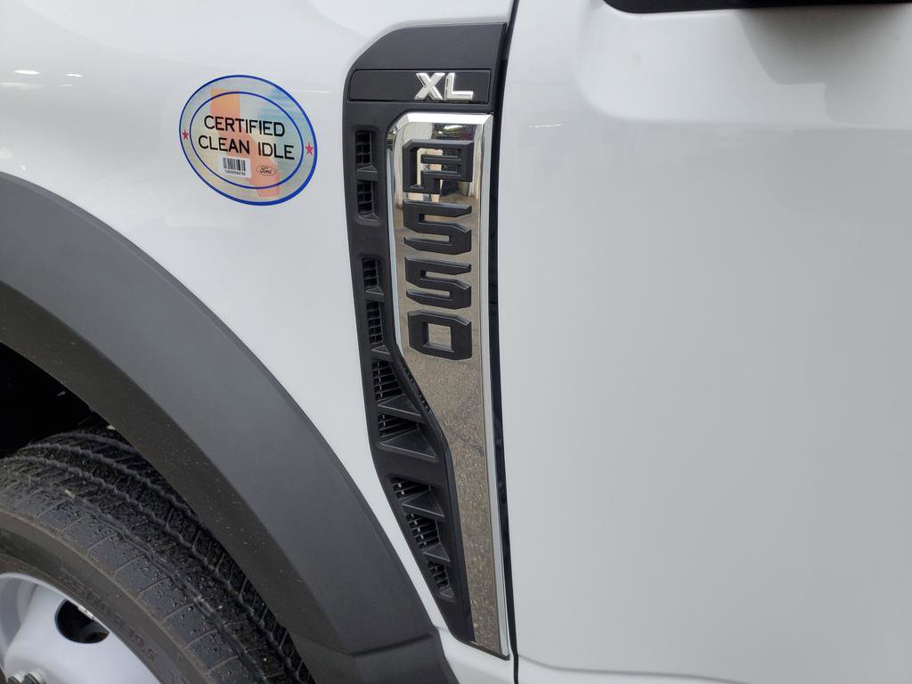 New 2025 Ford F550 4x4 Regular Cab Super Duty image 11