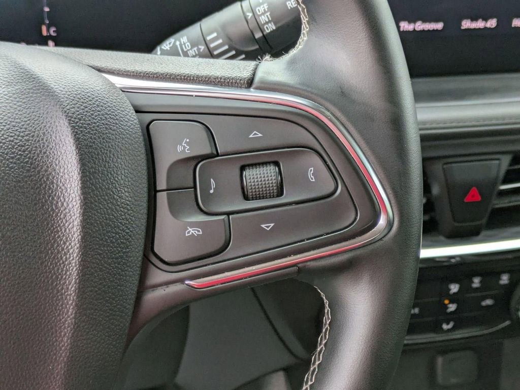Used 2025 Buick Encore GX Preferred FWD image 17