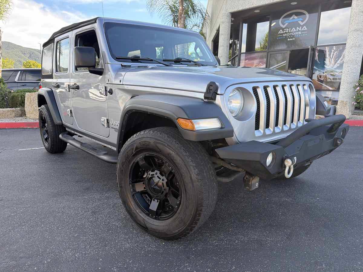 Used 2018 Jeep Wrangler Unlimited Sport AWD/4WD image 7
