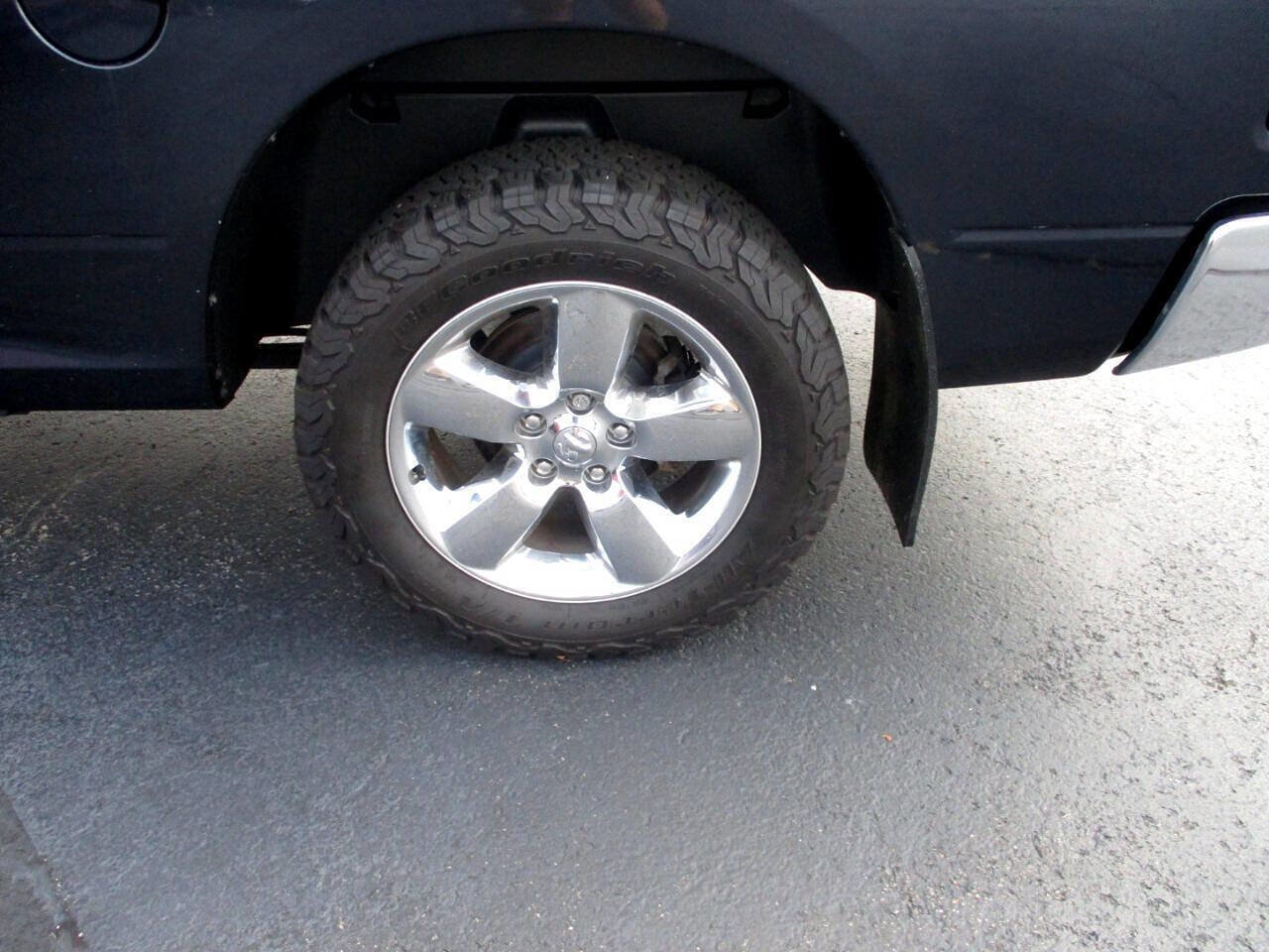 Used 2019 RAM 1500 ST w/ SXT Plus Group image 2