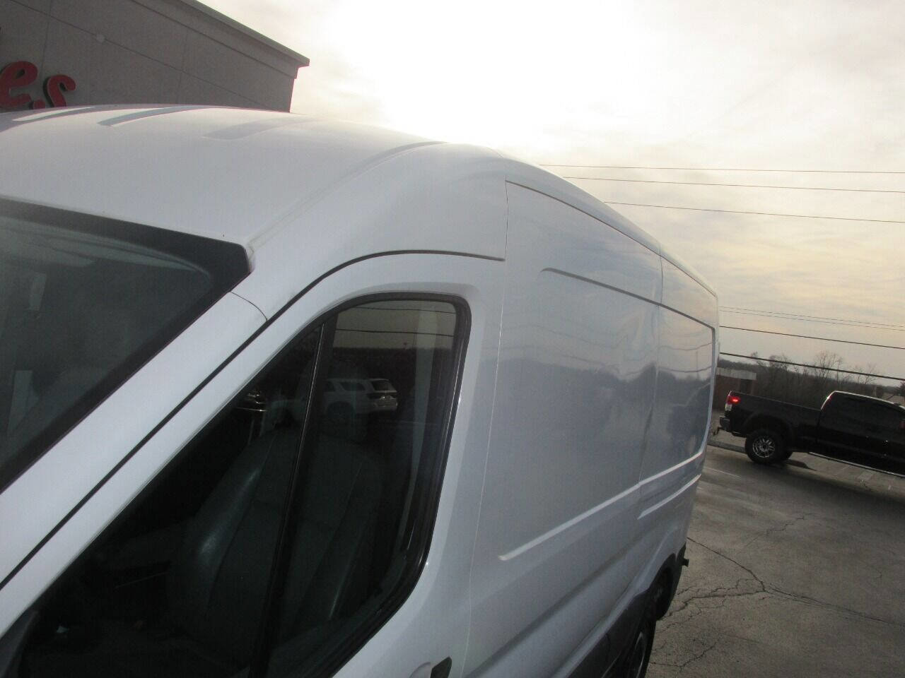 Used 2018 Ford Transit 250 148 Medium Roof image 37