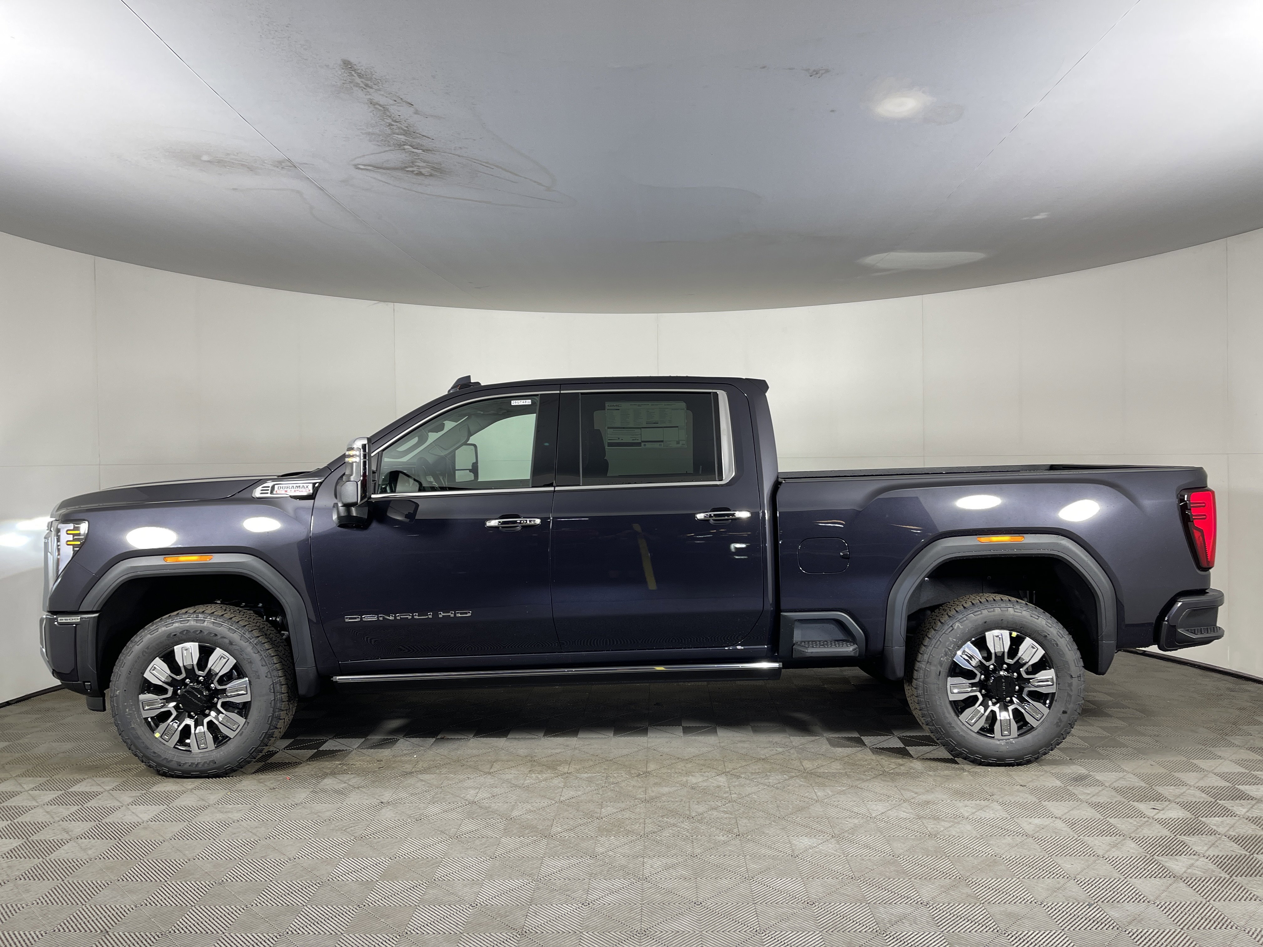 New 2026 GMC Sierra 2500 Denali w/ Denali Reserve Package image 3