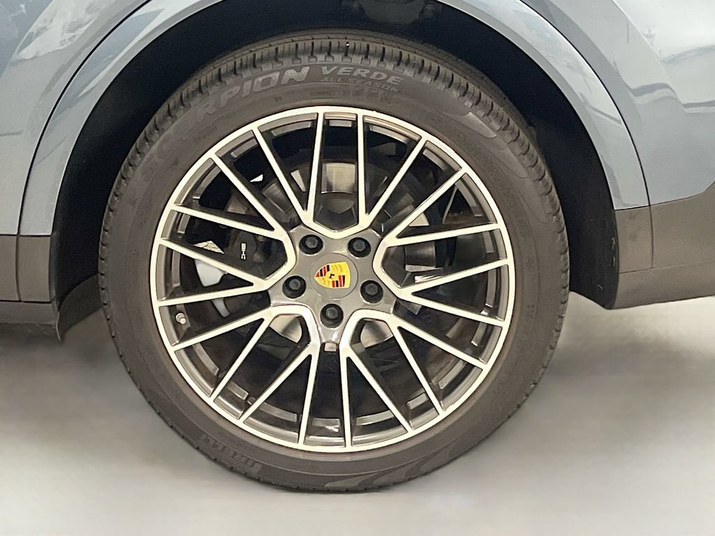 Certified 2019 Porsche Cayenne AWD/4WD image 33