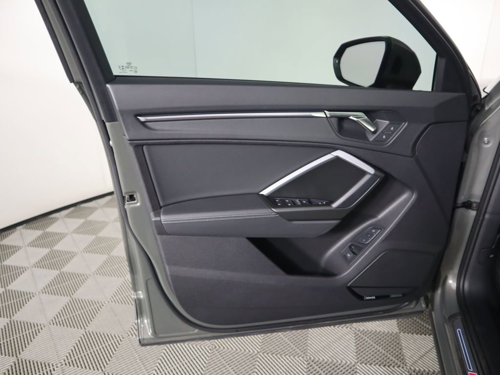Certified 2022 Audi Q3 2.0T Premium Plus w/ Premium Plus Package image 25