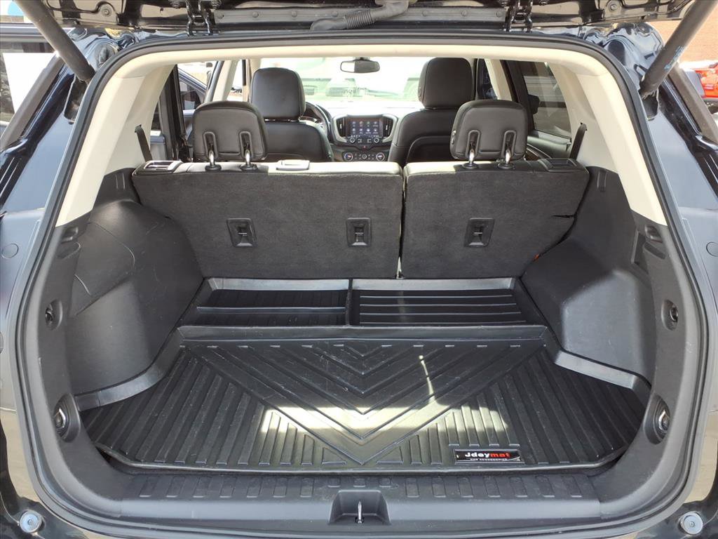 Used 2020 GMC Terrain Denali w/ Denali Premium Package FWD image 12