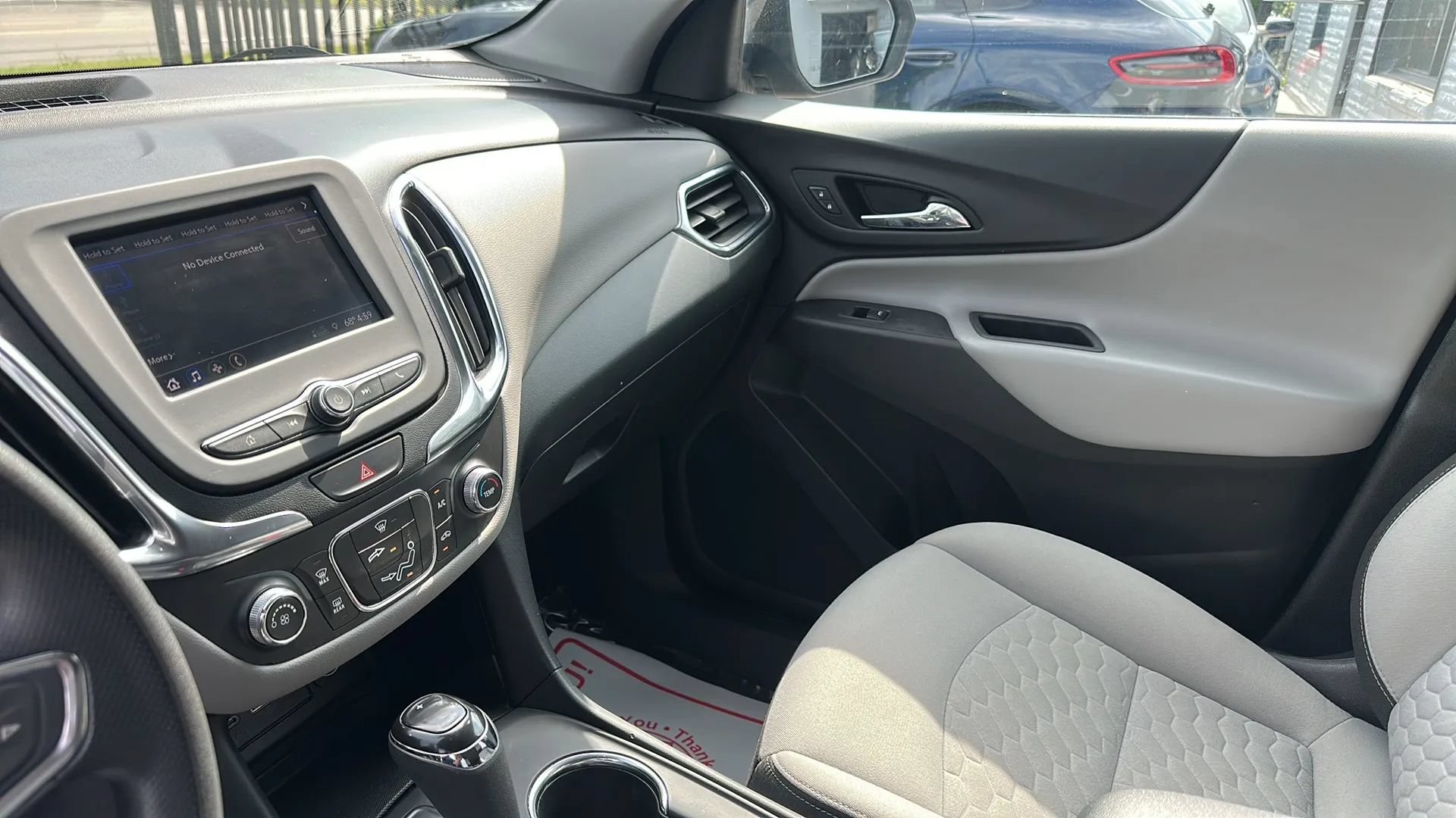 Used 2021 Chevrolet Equinox LT FWD image 11